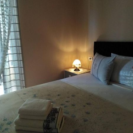 Jelena'S Luxury Apartments Sarande Exterior photo