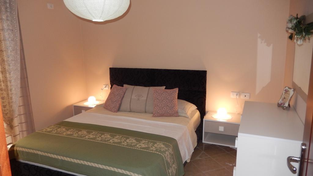 Jelena'S Luxury Apartments Sarande Exterior photo